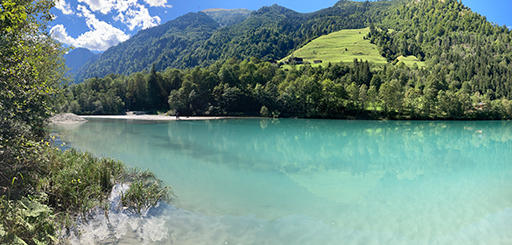 Wasser und Berge